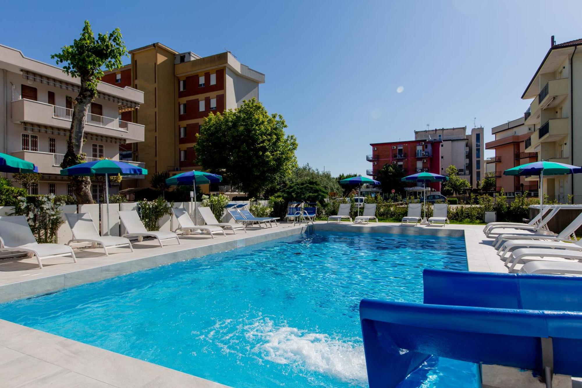 Clubhotel Residence Cesenatico Eksteriør bilde
