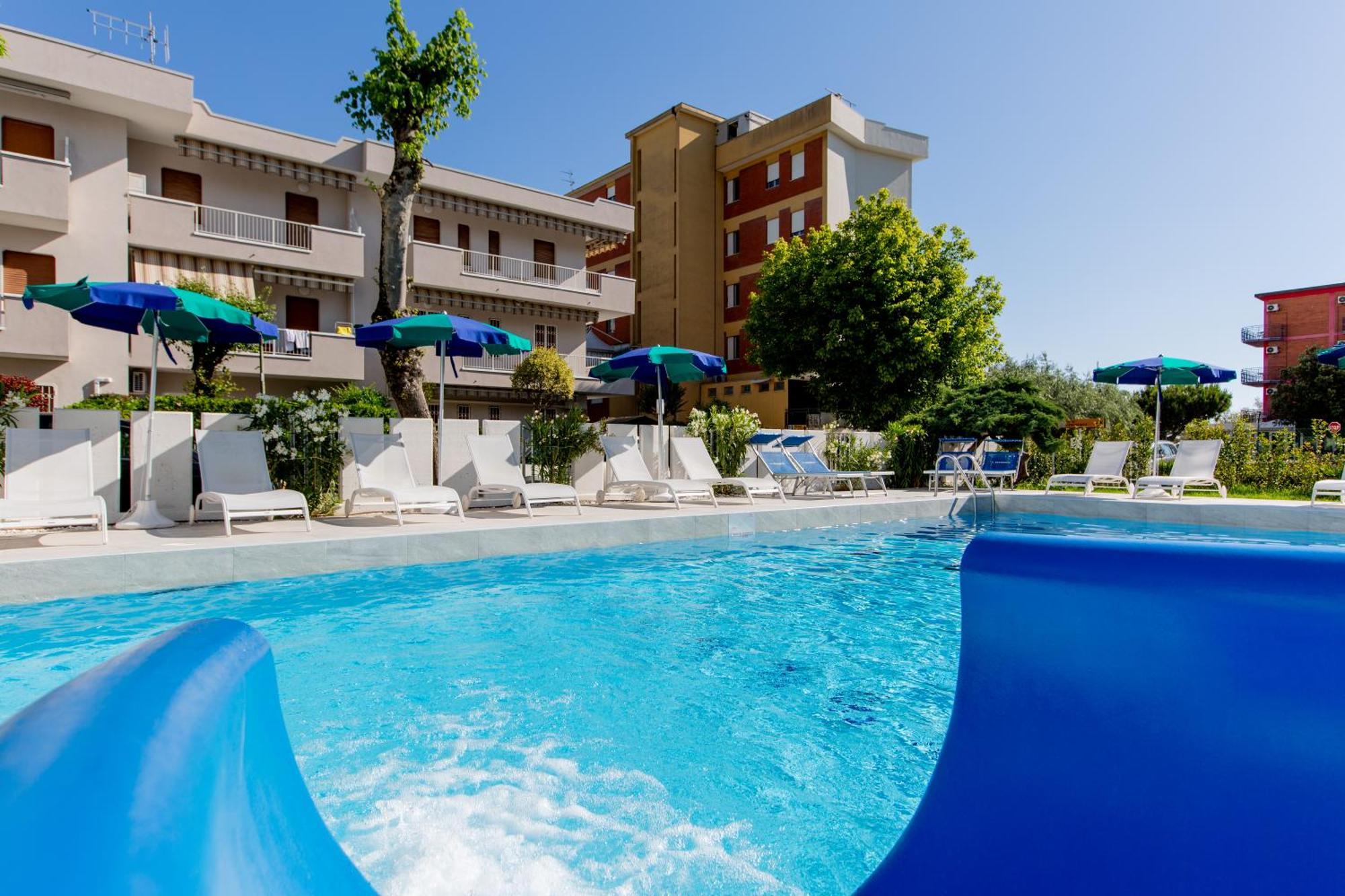 Clubhotel Residence Cesenatico Eksteriør bilde